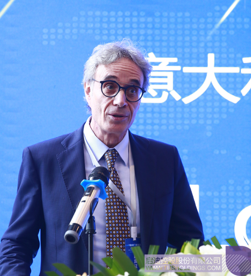 日韩人妻鲁交色情精品视频