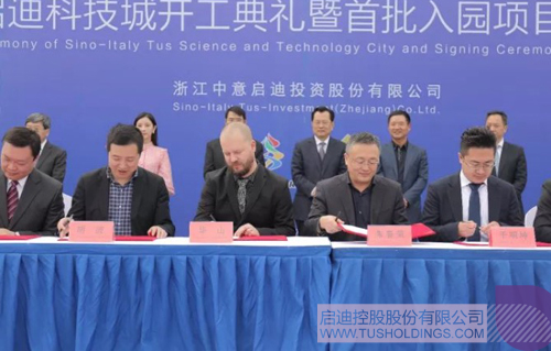 日韩人妻鲁交色情精品视频