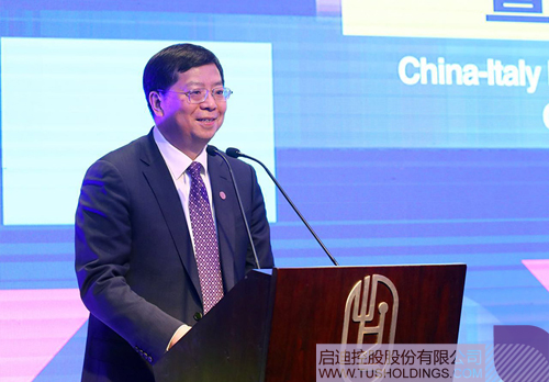 日韩人妻鲁交色情精品视频