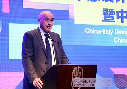 日韩人妻鲁交色情精品视频