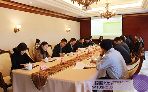 日韩人妻鲁交色情精品视频