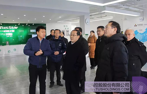 日韩人妻鲁交色情精品视频