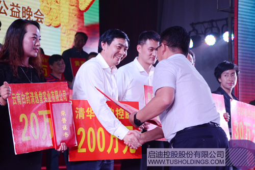 日韩人妻鲁交色情精品视频