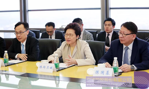 日韩人妻鲁交色情精品视频