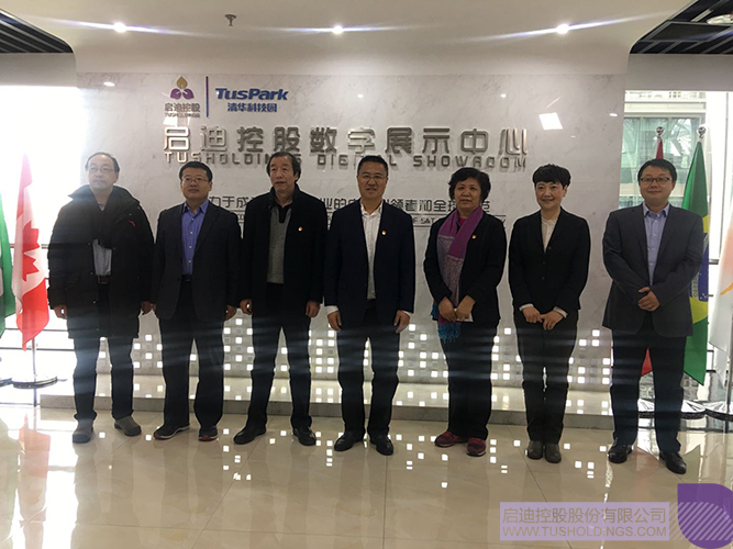 日韩人妻鲁交色情精品视频