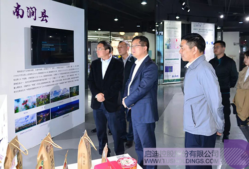 日韩人妻鲁交色情精品视频