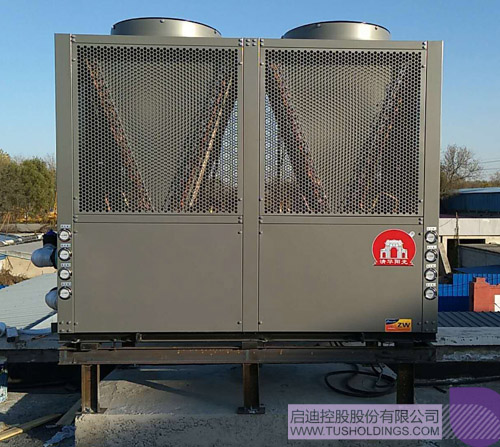 日韩人妻鲁交色情精品视频