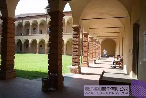 日韩人妻鲁交色情精品视频