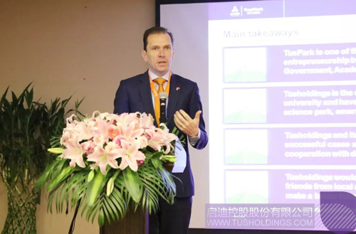 日韩人妻鲁交色情精品视频