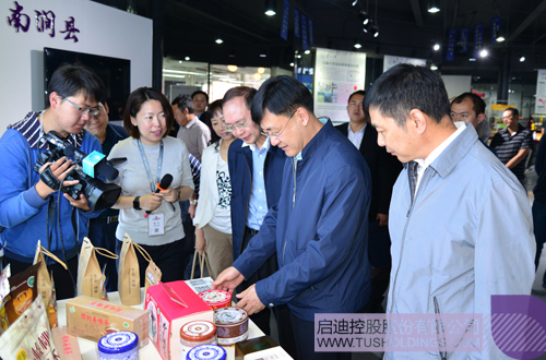 日韩人妻鲁交色情精品视频