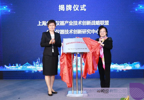 日韩人妻鲁交色情精品视频