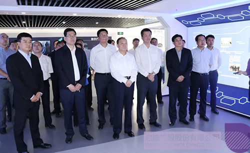 日韩人妻鲁交色情精品视频