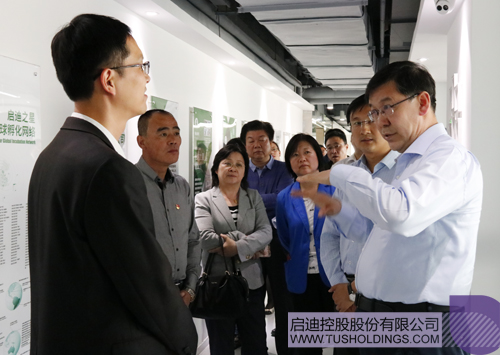 日韩人妻鲁交色情精品视频