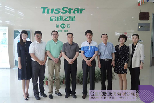 日韩人妻鲁交色情精品视频