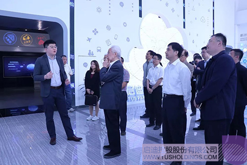 日韩人妻鲁交色情精品视频