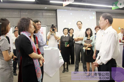 日韩人妻鲁交色情精品视频