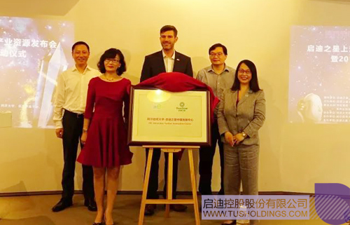 日韩人妻鲁交色情精品视频