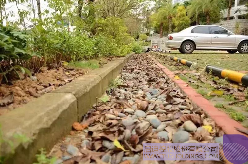 日韩人妻鲁交色情精品视频