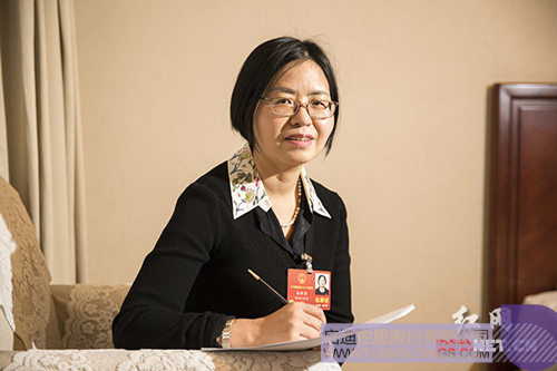 日韩人妻鲁交色情精品视频