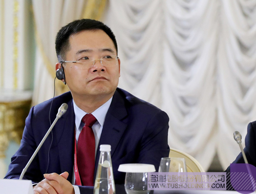 日韩人妻鲁交色情精品视频