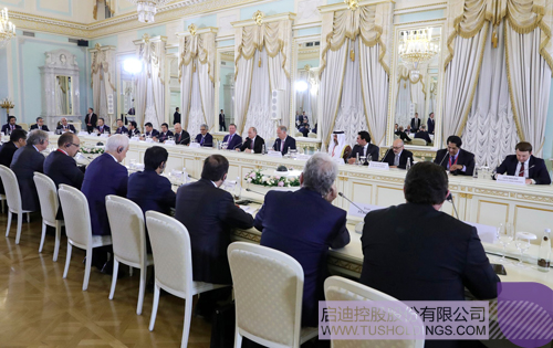 日韩人妻鲁交色情精品视频