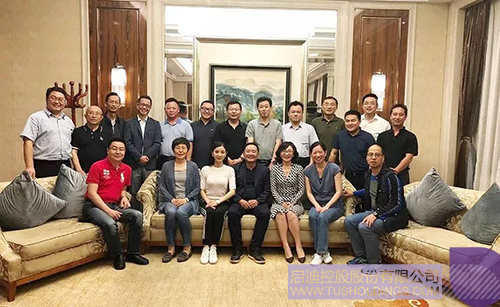 日韩人妻鲁交色情精品视频