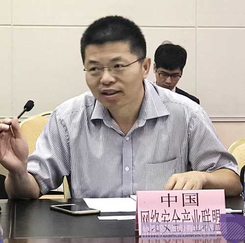 日韩人妻鲁交色情精品视频