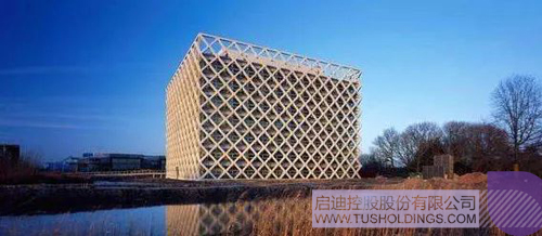 日韩人妻鲁交色情精品视频