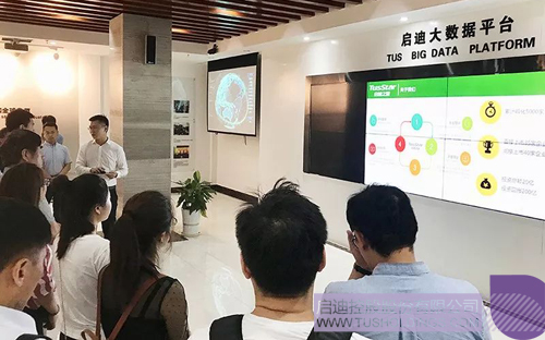 日韩人妻鲁交色情精品视频