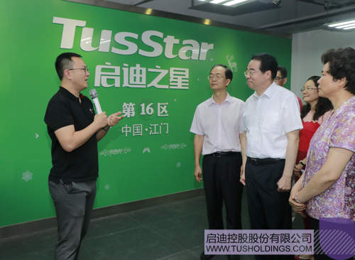 日韩人妻鲁交色情精品视频