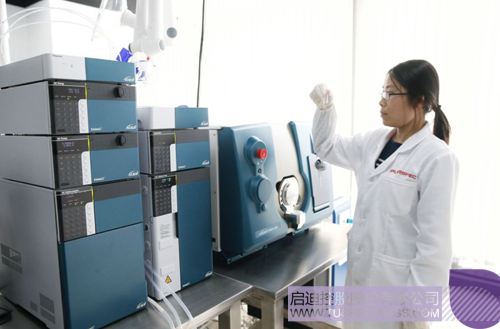 日韩人妻鲁交色情精品视频