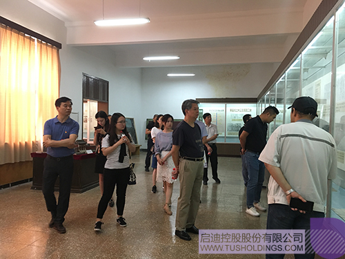 日韩人妻鲁交色情精品视频