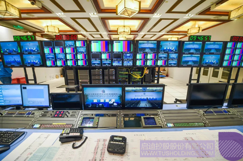 日韩人妻鲁交色情精品视频