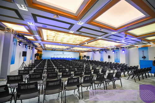 日韩人妻鲁交色情精品视频