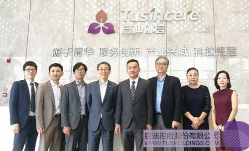 日韩人妻鲁交色情精品视频