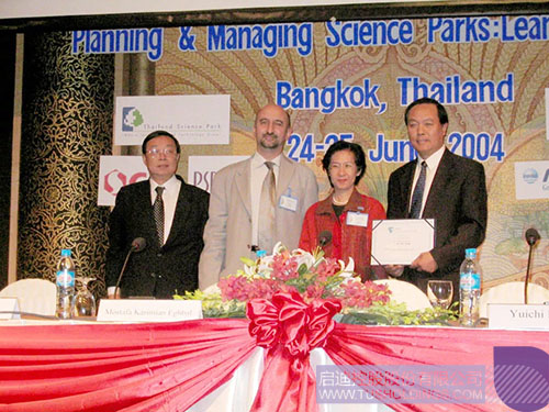 日韩人妻鲁交色情精品视频