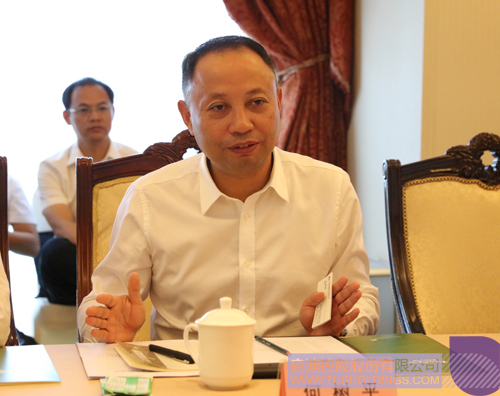 日韩人妻鲁交色情精品视频