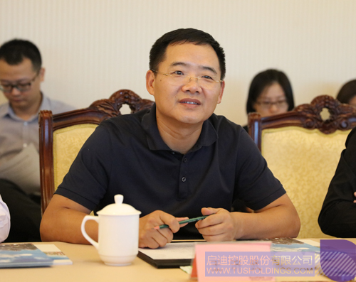 日韩人妻鲁交色情精品视频