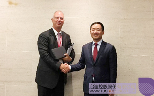 日韩人妻鲁交色情精品视频