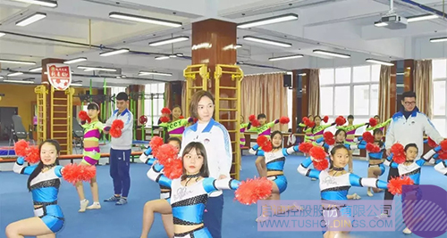 日韩人妻鲁交色情精品视频