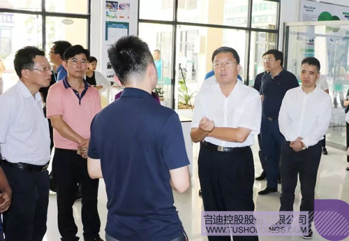 日韩人妻鲁交色情精品视频