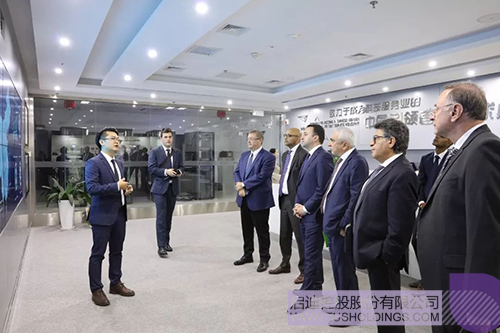 日韩人妻鲁交色情精品视频