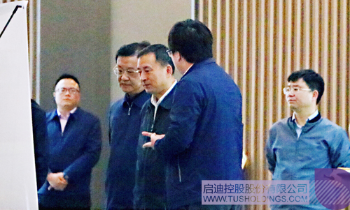 日韩人妻鲁交色情精品视频