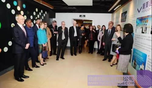 日韩人妻鲁交色情精品视频