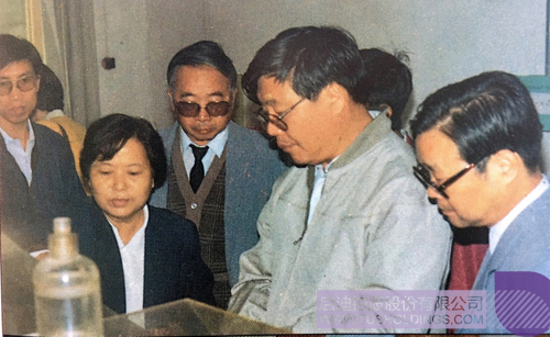 日韩人妻鲁交色情精品视频