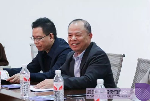 日韩人妻鲁交色情精品视频