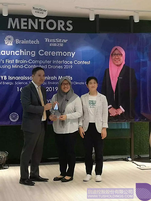 日韩人妻鲁交色情精品视频