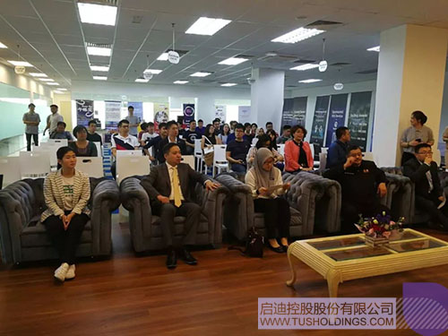 日韩人妻鲁交色情精品视频