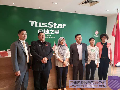 日韩人妻鲁交色情精品视频