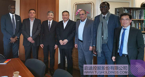 日韩人妻鲁交色情精品视频